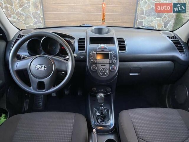 Чорний Кіа Soul, об'ємом двигуна 1.59 л та пробігом 199 тис. км за 6480 $, фото 17 на Automoto.ua