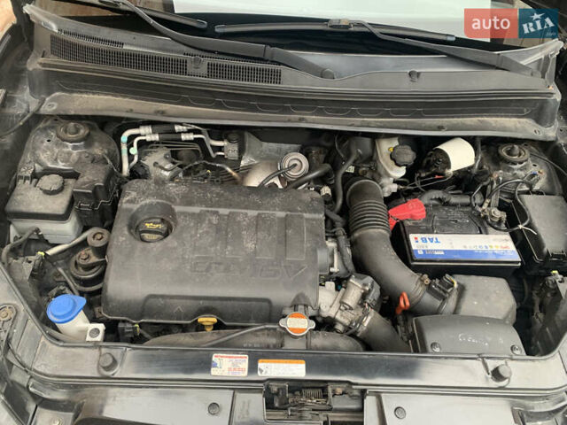 Черный Киа Soul, объемом двигателя 1.6 л и пробегом 255 тыс. км за 9200 $, фото 16 на Automoto.ua