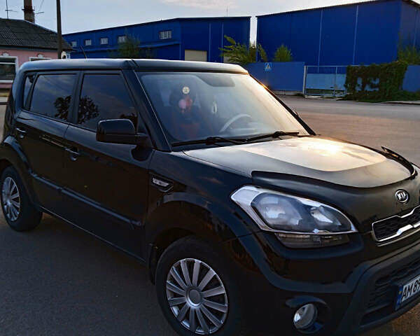 Черный Киа Soul, объемом двигателя 0 л и пробегом 173 тыс. км за 7000 $, фото 5 на Automoto.ua