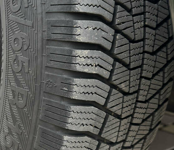 Кіа Soul 2011 у Ярмолинці на Automoto.ua Чорний Кіа Soul, об'ємом двигуна 1.58 л та пробігом 114 тис. км за 8000 $, фото 18 на Automoto.ua