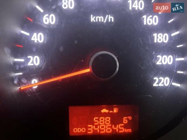 Черный Киа Soul, объемом двигателя 1.59 л и пробегом 350 тыс. км за 5700 $, фото 9 на Automoto.ua