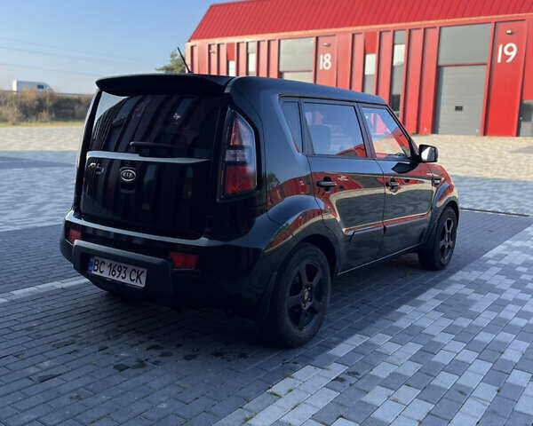 Черный Киа Soul, объемом двигателя 1.59 л и пробегом 213 тыс. км за 7500 $, фото 12 на Automoto.ua