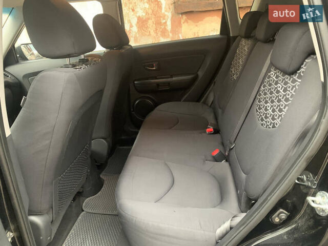 Черный Киа Soul, объемом двигателя 1.6 л и пробегом 255 тыс. км за 9200 $, фото 15 на Automoto.ua