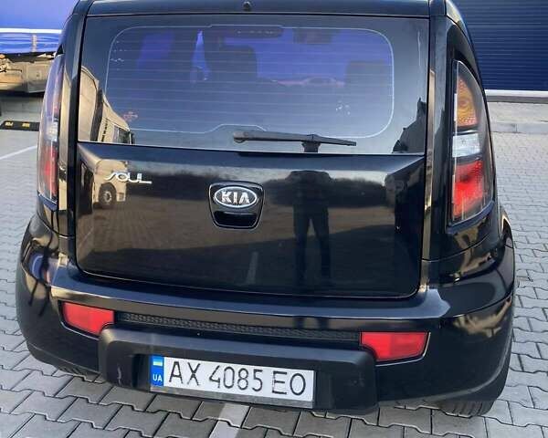 Черный Киа Soul, объемом двигателя 1.6 л и пробегом 215 тыс. км за 5950 $, фото 1 на Automoto.ua