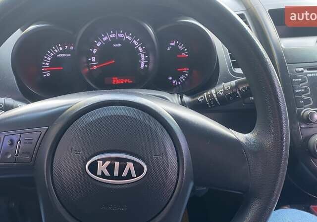 Черный Киа Soul, объемом двигателя 1.6 л и пробегом 233 тыс. км за 5999 $, фото 2 на Automoto.ua