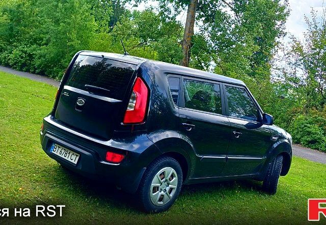 Черный Киа Soul, объемом двигателя 1.6 л и пробегом 165 тыс. км за 6470 $, фото 1 на Automoto.ua