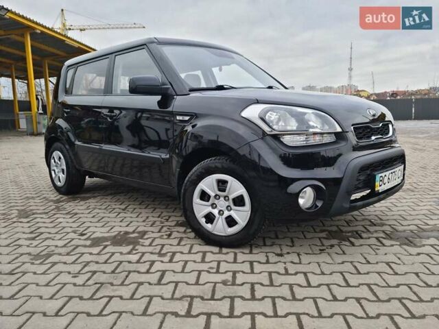 Чорний Кіа Soul, об'ємом двигуна 1.6 л та пробігом 128 тис. км за 8750 $, фото 16 на Automoto.ua