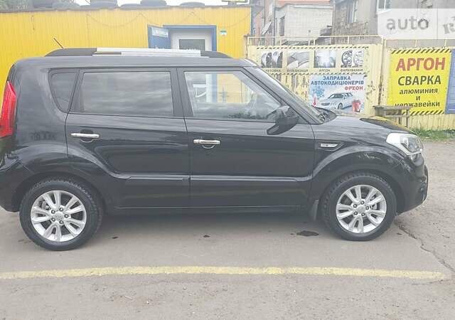 Чорний Кіа Soul, об'ємом двигуна 1.6 л та пробігом 200 тис. км за 9500 $, фото 2 на Automoto.ua