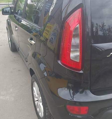 Чорний Кіа Soul, об'ємом двигуна 1.6 л та пробігом 200 тис. км за 9500 $, фото 5 на Automoto.ua