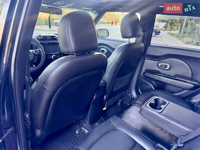 Черный Киа Soul, объемом двигателя 2 л и пробегом 190 тыс. км за 9700 $, фото 59 на Automoto.ua