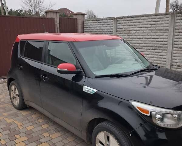 Черный Киа Soul, объемом двигателя 0 л и пробегом 125 тыс. км за 10400 $, фото 2 на Automoto.ua