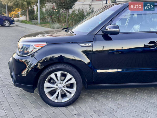 Черный Киа Soul, объемом двигателя 2 л и пробегом 190 тыс. км за 9700 $, фото 13 на Automoto.ua