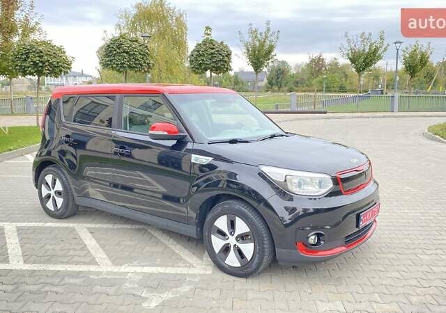 Черный Киа Soul, объемом двигателя 0 л и пробегом 82 тыс. км за 7499 $, фото 2 на Automoto.ua