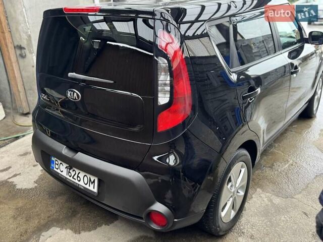 Черный Киа Soul, объемом двигателя 1.59 л и пробегом 153 тыс. км за 9500 $, фото 3 на Automoto.ua