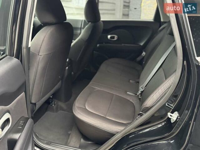 Черный Киа Soul, объемом двигателя 1.59 л и пробегом 153 тыс. км за 9500 $, фото 19 на Automoto.ua