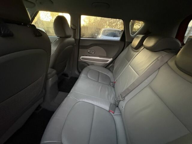 Черный Киа Soul, объемом двигателя 0 л и пробегом 134 тыс. км за 5600 $, фото 17 на Automoto.ua