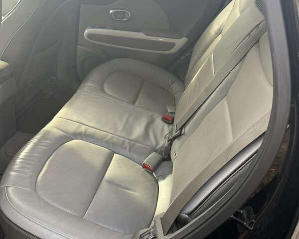 Чорний Кіа Soul, об'ємом двигуна 0 л та пробігом 37 тис. км за 6799 $, фото 33 на Automoto.ua