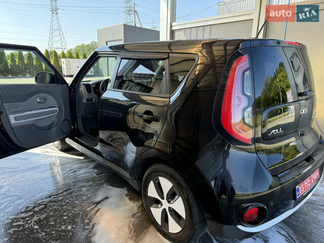 Чорний Кіа Soul, об'ємом двигуна 0 л та пробігом 37 тис. км за 6799 $, фото 23 на Automoto.ua