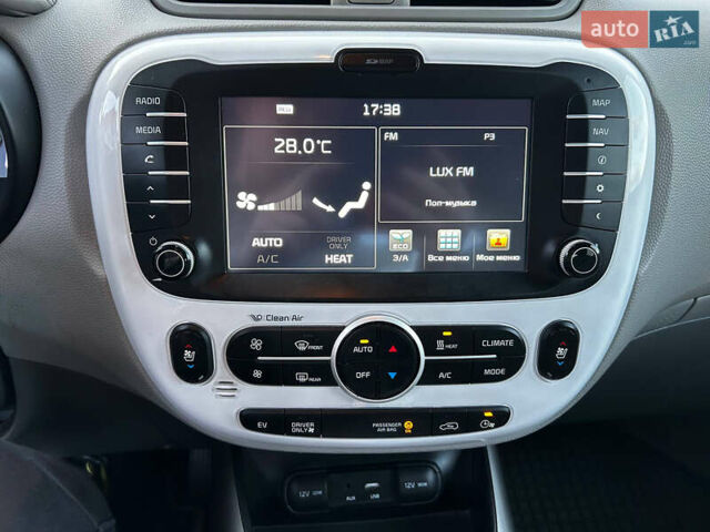 Черный Киа Soul, объемом двигателя 0 л и пробегом 97 тыс. км за 5400 $, фото 9 на Automoto.ua