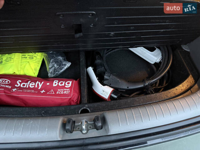 Черный Киа Soul, объемом двигателя 0 л и пробегом 98 тыс. км за 7000 $, фото 28 на Automoto.ua