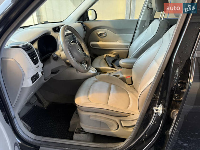 Чорний Кіа Soul, об'ємом двигуна 0 л та пробігом 37 тис. км за 6799 $, фото 63 на Automoto.ua