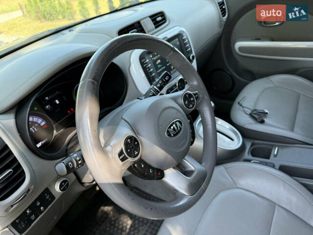 Чорний Кіа Soul, об'ємом двигуна 0 л та пробігом 37 тис. км за 6799 $, фото 72 на Automoto.ua