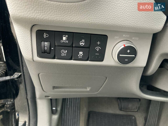 Чорний Кіа Soul, об'ємом двигуна 0 л та пробігом 118 тис. км за 7699 $, фото 7 на Automoto.ua