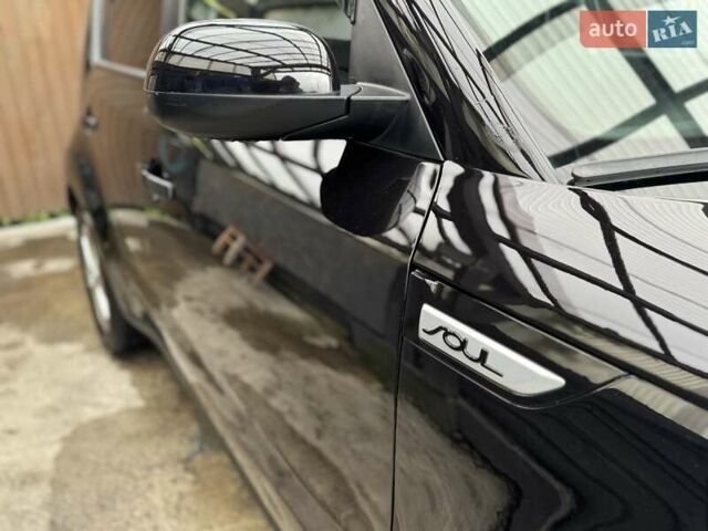 Черный Киа Soul, объемом двигателя 1.59 л и пробегом 153 тыс. км за 9500 $, фото 16 на Automoto.ua