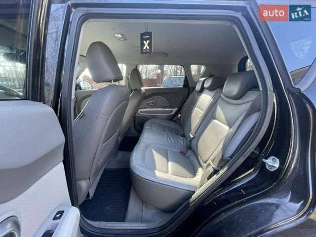 Чорний Кіа Soul, об'ємом двигуна 0 л та пробігом 123 тис. км за 7500 $, фото 13 на Automoto.ua