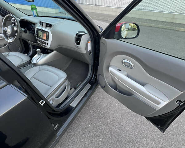 Черный Киа Soul, объемом двигателя 0 л и пробегом 125 тыс. км за 6200 $, фото 26 на Automoto.ua