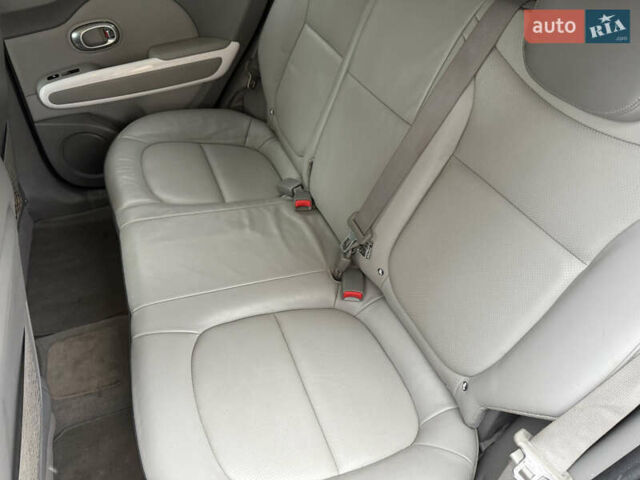 Чорний Кіа Soul, об'ємом двигуна 0 л та пробігом 159 тис. км за 8300 $, фото 19 на Automoto.ua