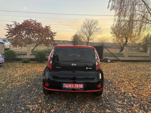 Черный Киа Soul, объемом двигателя 0 л и пробегом 134 тыс. км за 5600 $, фото 6 на Automoto.ua