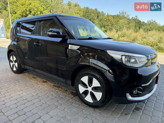 Чорний Кіа Soul, об'ємом двигуна 0 л та пробігом 37 тис. км за 6799 $, фото 3 на Automoto.ua