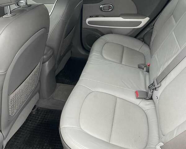 Черный Киа Soul, объемом двигателя 0 л и пробегом 149 тыс. км за 5800 $, фото 28 на Automoto.ua