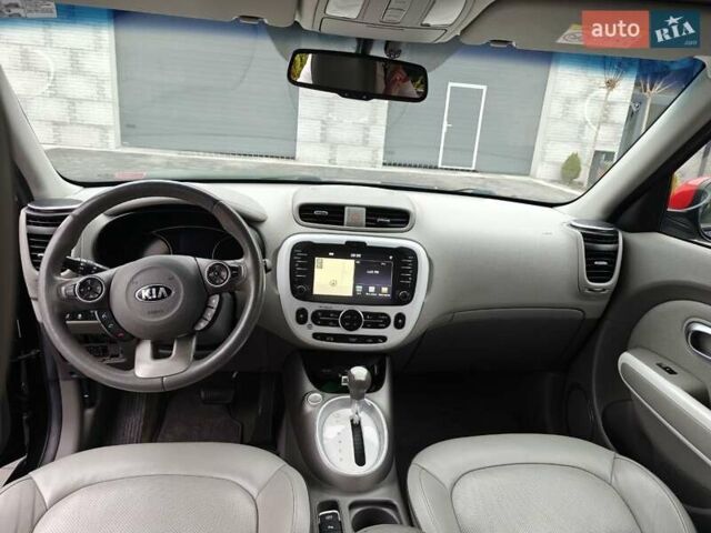 Черный Киа Soul, объемом двигателя 0 л и пробегом 147 тыс. км за 5800 $, фото 6 на Automoto.ua