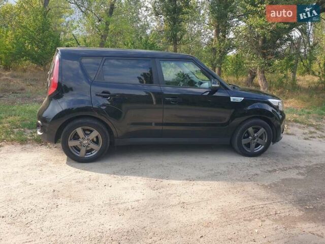 Черный Киа Soul, объемом двигателя 0 л и пробегом 112 тыс. км за 6900 $, фото 1 на Automoto.ua