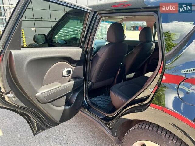 Черный Киа Soul, объемом двигателя 1.6 л и пробегом 182 тыс. км за 9000 $, фото 7 на Automoto.ua