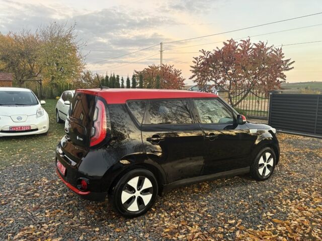 Черный Киа Soul, объемом двигателя 0 л и пробегом 134 тыс. км за 5600 $, фото 4 на Automoto.ua