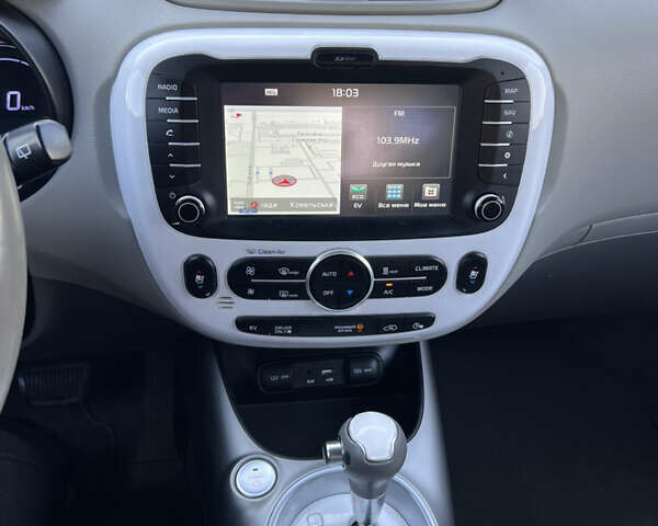 Черный Киа Soul, объемом двигателя 0 л и пробегом 125 тыс. км за 6200 $, фото 20 на Automoto.ua
