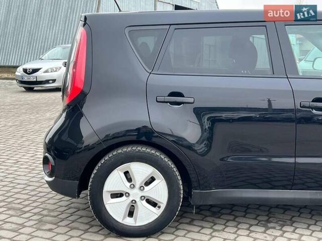 Черный Киа Soul, объемом двигателя 0 л и пробегом 100 тыс. км за 9790 $, фото 9 на Automoto.ua