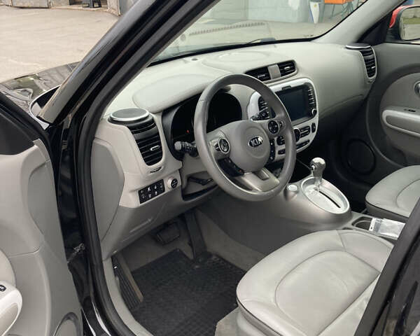 Чорний Кіа Soul, об'ємом двигуна 0 л та пробігом 118 тис. км за 7699 $, фото 13 на Automoto.ua