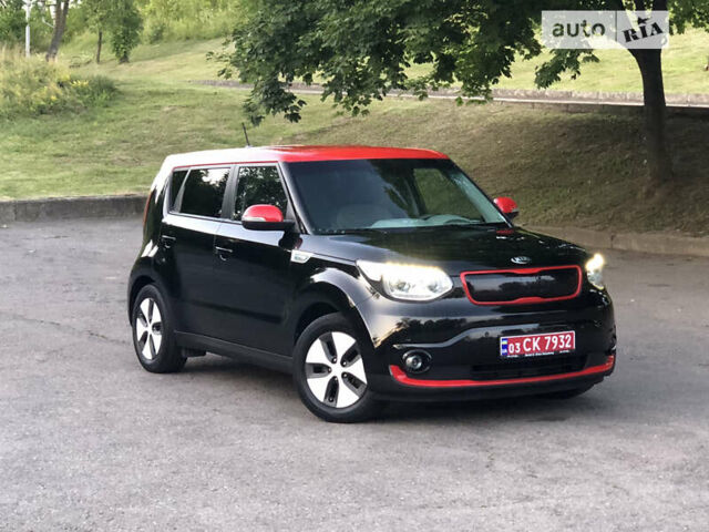 Чорний Кіа Soul, об'ємом двигуна 0 л та пробігом 98 тис. км за 11700 $, фото 5 на Automoto.ua