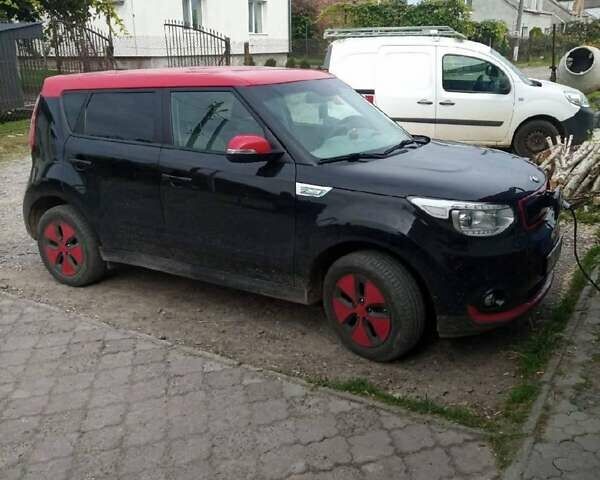 Черный Киа Soul, объемом двигателя 0 л и пробегом 93 тыс. км за 8200 $, фото 5 на Automoto.ua