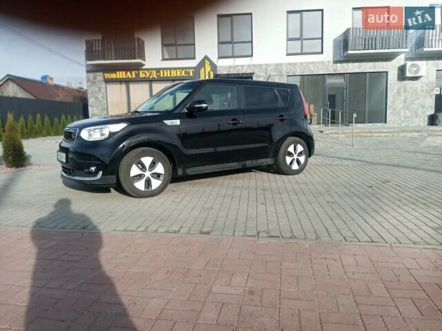 Черный Киа Soul, объемом двигателя 0 л и пробегом 153 тыс. км за 6000 $, фото 4 на Automoto.ua
