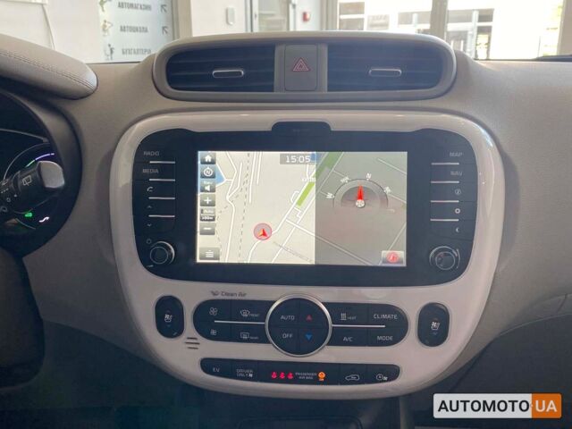 Чорний Кіа Soul, об'ємом двигуна 30 л та пробігом 135 тис. км за 9800 $, фото 16 на Automoto.ua