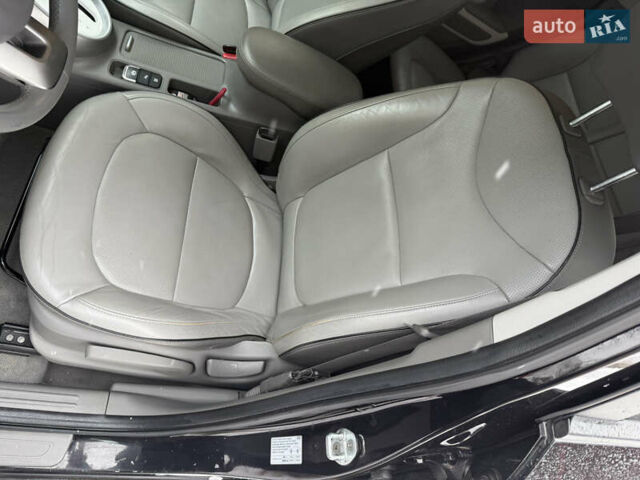 Чорний Кіа Soul, об'ємом двигуна 0 л та пробігом 159 тис. км за 8300 $, фото 15 на Automoto.ua