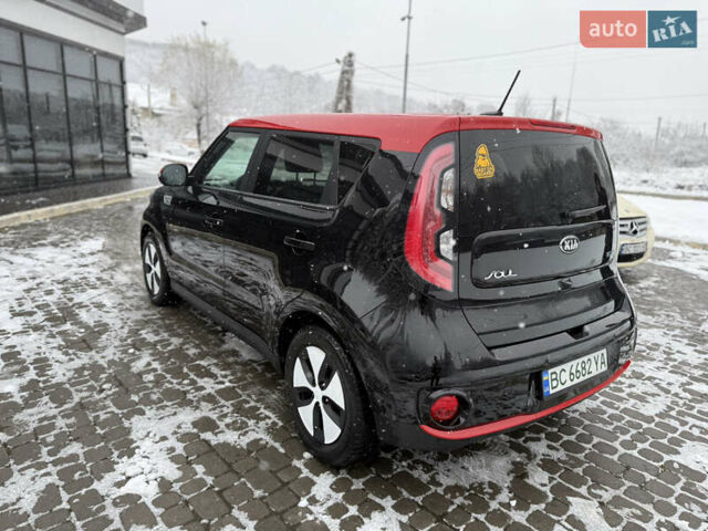 Чорний Кіа Soul, об'ємом двигуна 0 л та пробігом 159 тис. км за 8300 $, фото 6 на Automoto.ua