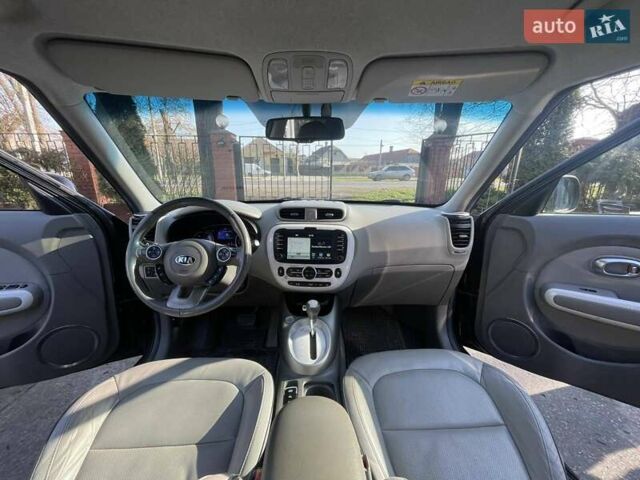 Чорний Кіа Soul, об'ємом двигуна 0 л та пробігом 123 тис. км за 7500 $, фото 15 на Automoto.ua