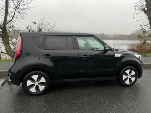 Черный Киа Soul, объемом двигателя 0 л и пробегом 149 тыс. км за 5800 $, фото 4 на Automoto.ua