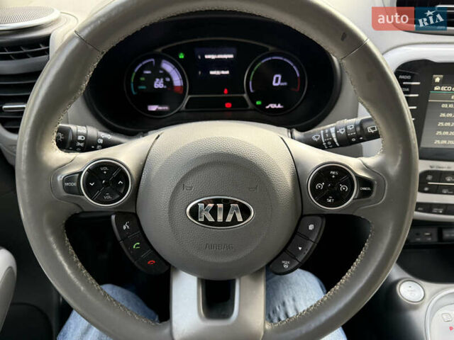 Чорний Кіа Soul, об'ємом двигуна 0 л та пробігом 37 тис. км за 6799 $, фото 37 на Automoto.ua